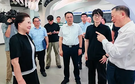 Pada Juli 2025, Ketua Chen dari CPPCC mengunjungi Sujia Medical